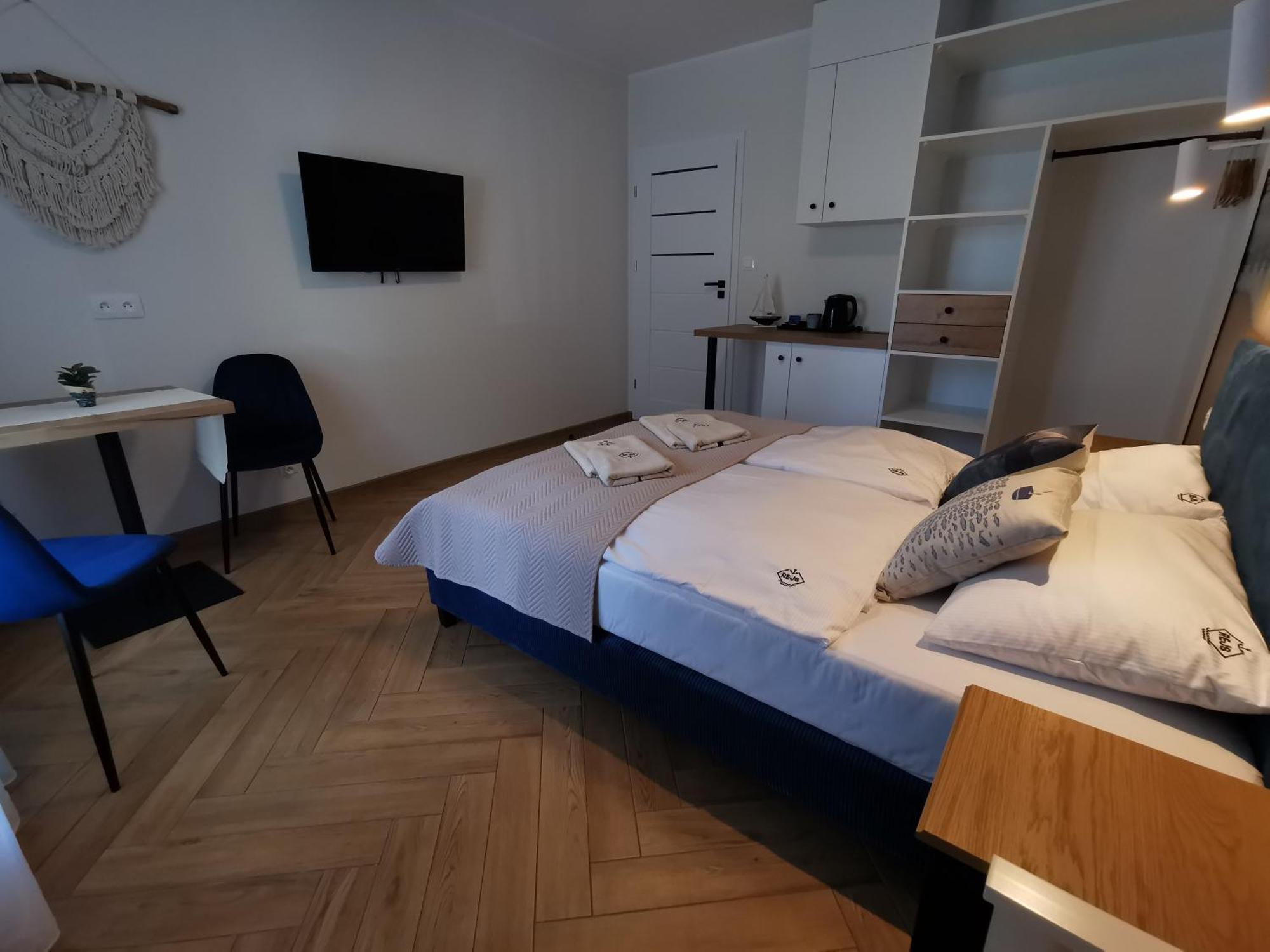 Dom Goscinny Z Restauracja - Rejs Dziwnów Exteriör bild